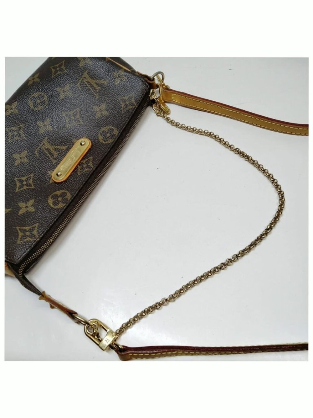 Authentic Louis Vuitton Monogram Eva Clutch Crossbody Bag Brown Canvas - Picture 7 of 16